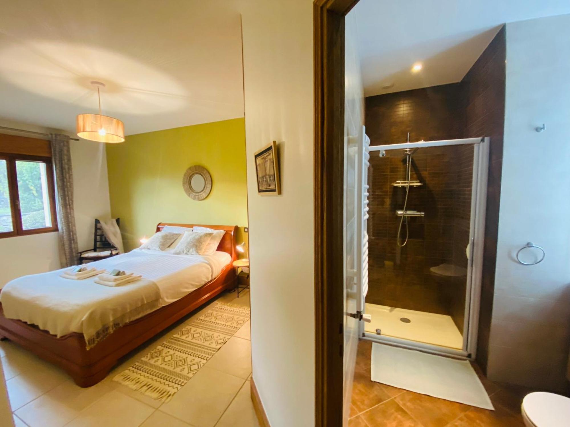 Le Hibou Heureux Bed & Breakfast Bézenac Exterior foto